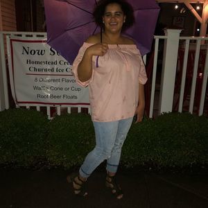 Meet your Posher, Stephanie